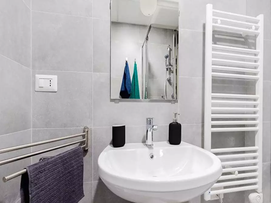 Immagine 23 di Camera in affitto  in Viale Bligny28 a Milano