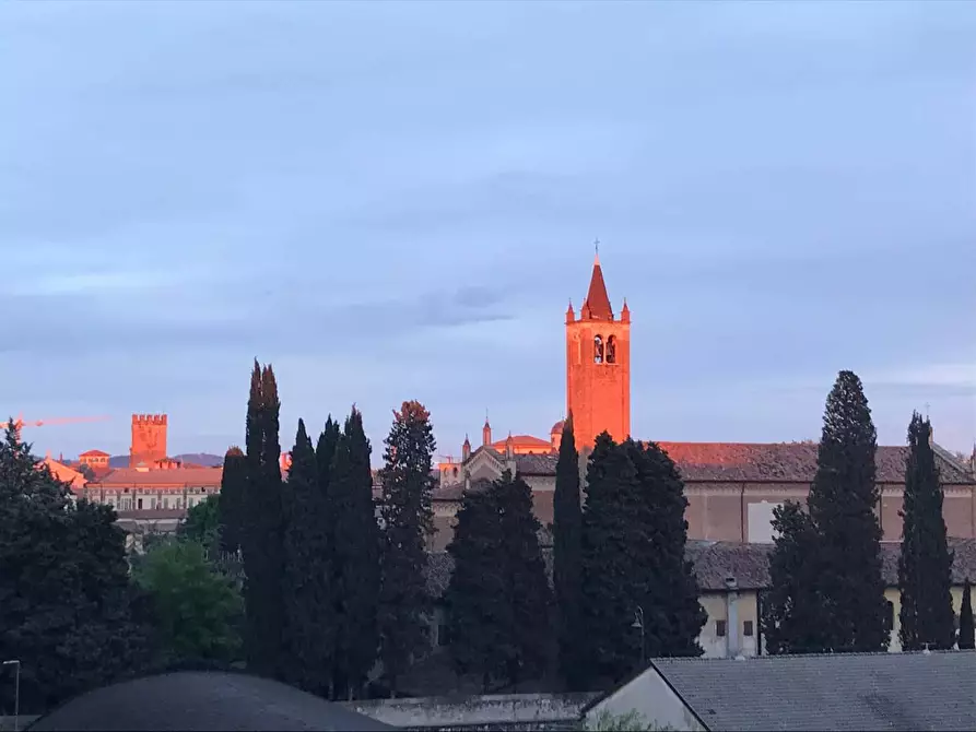 Immagine 25 di Appartamento in affitto  in Via Silvio Pellico20b a Verona