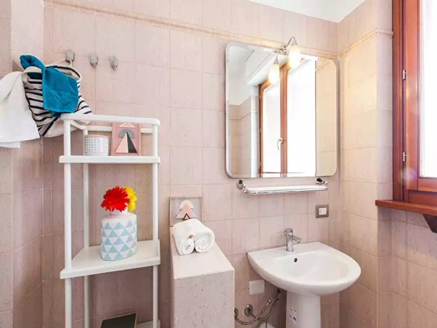 Immagine 10 di Camera in affitto  in Via Alessandro Astesani66 a Milano