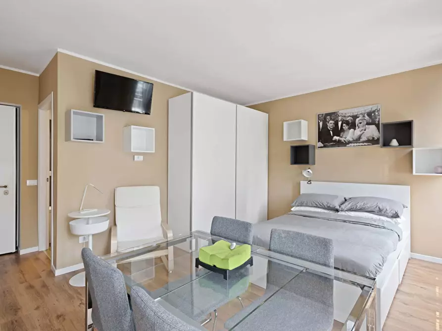 Immagine 5 di Appartamento in affitto  in Via Isaac Newton18b a Milano