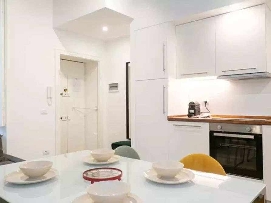 Immagine 25 di Appartamento in affitto  in Via Melzo5 a Milano