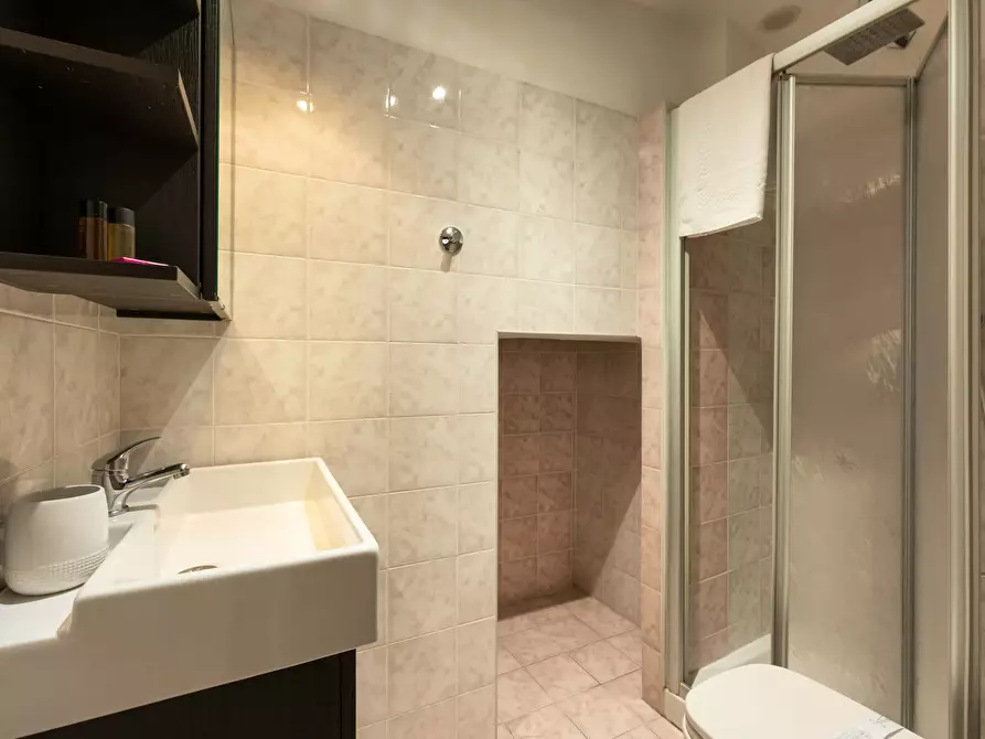 Immagine 15 di Appartamento in affitto  in Via Osteria del Guanto a Firenze