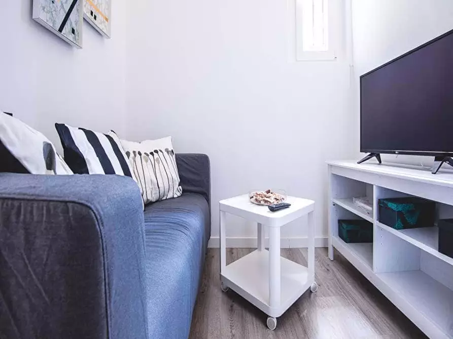 Immagine 14 di Camera in affitto  in Via Paolo Bassi25 a Milano