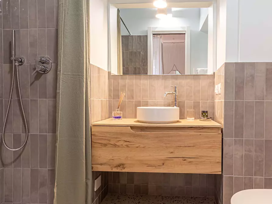 Immagine 24 di Appartamento in affitto  in Via della Madonna dei Monti15 a Roma