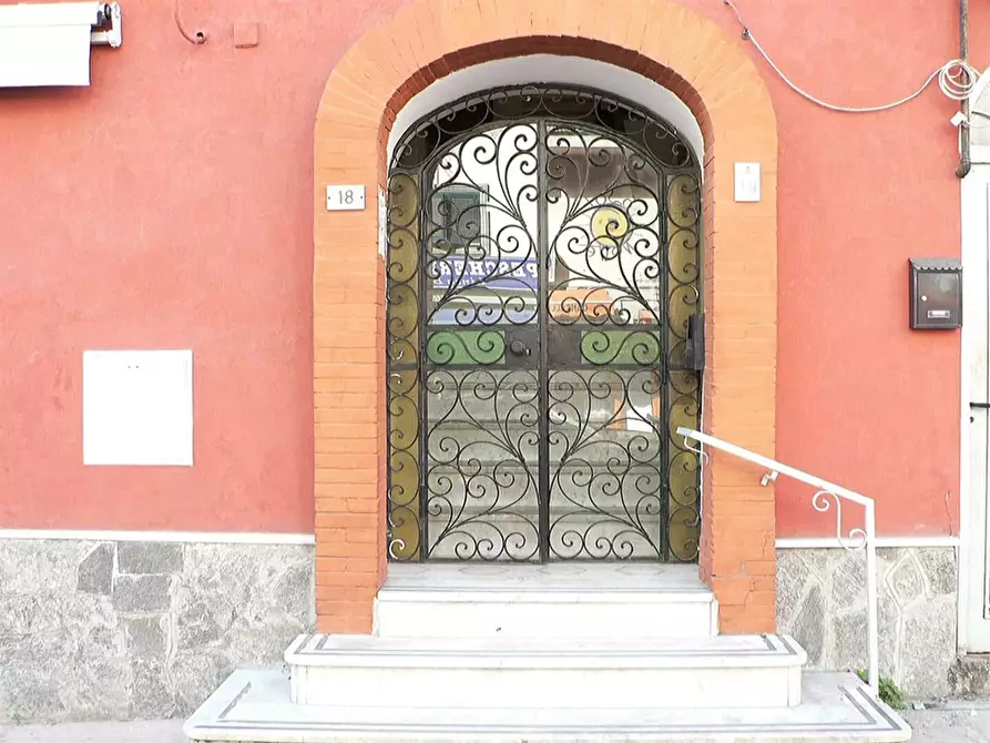 Immagine 14 di Appartamento in affitto  in Via Giacomo Matteotti18 a Pozzuoli