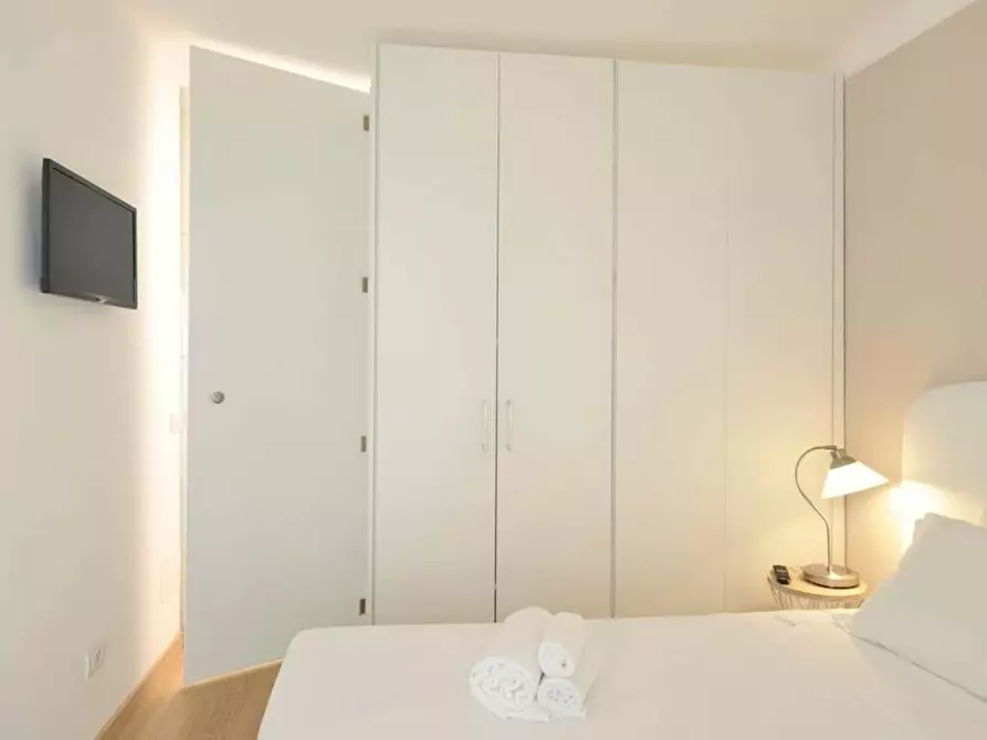 Immagine 10 di Appartamento in affitto  in Via Vigevano15 a Milano