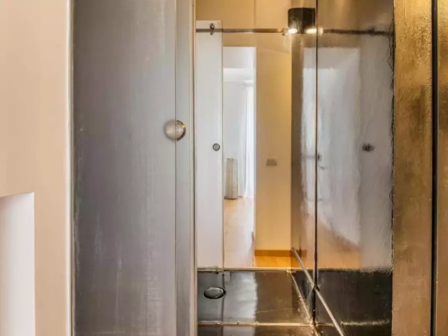 Immagine 18 di Appartamento in affitto  in Via Lecco10 a Milano