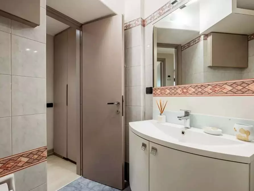 Immagine 23 di Appartamento in affitto  in Via Giorgio Giulini5 a Milano