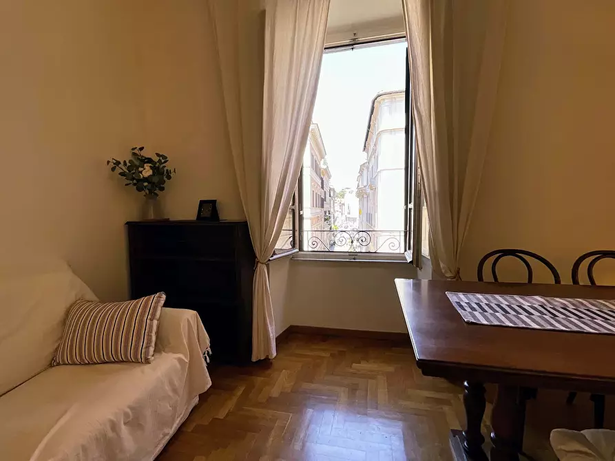 Immagine 24 di Appartamento in affitto  in Via di Sant'Andrea delle Fratte a Roma