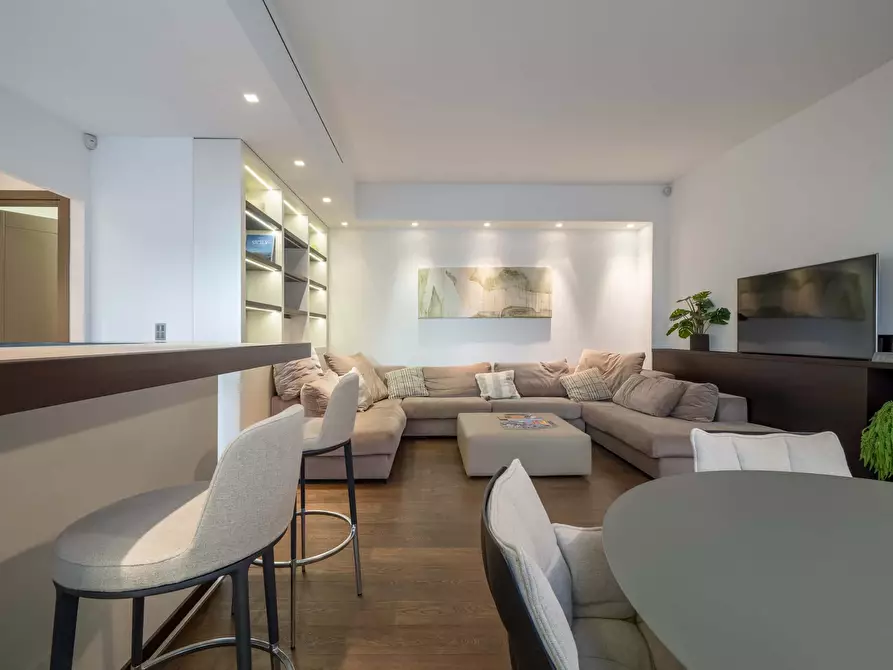 Immagine 1 di Appartamento in affitto  in Via Borgonuovo4 a Milano