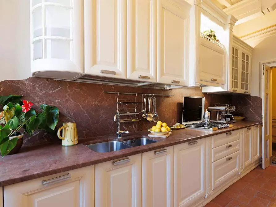 Immagine 13 di Appartamento in affitto  in Via Roma a Cortona