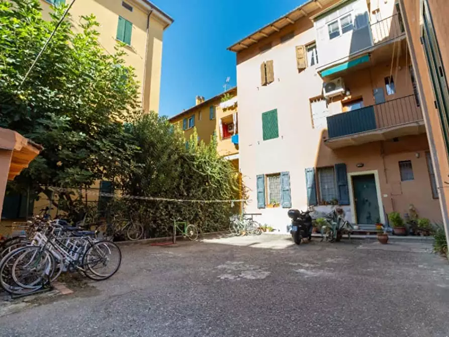 Immagine 2 di Appartamento in affitto  in Via Porrettana31 a Bologna