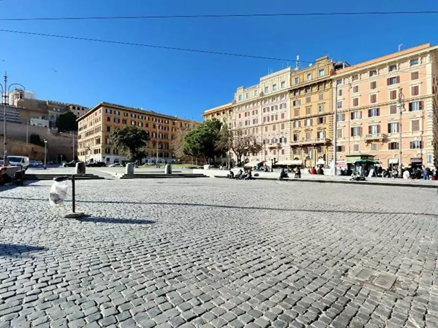 Immagine 6 di Appartamento in affitto  in Borgo Vittorio41 a Roma