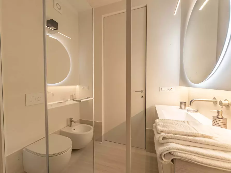 Immagine 31 di Appartamento in affitto  in Via Francesco Melzi d'Eril26 a Milano