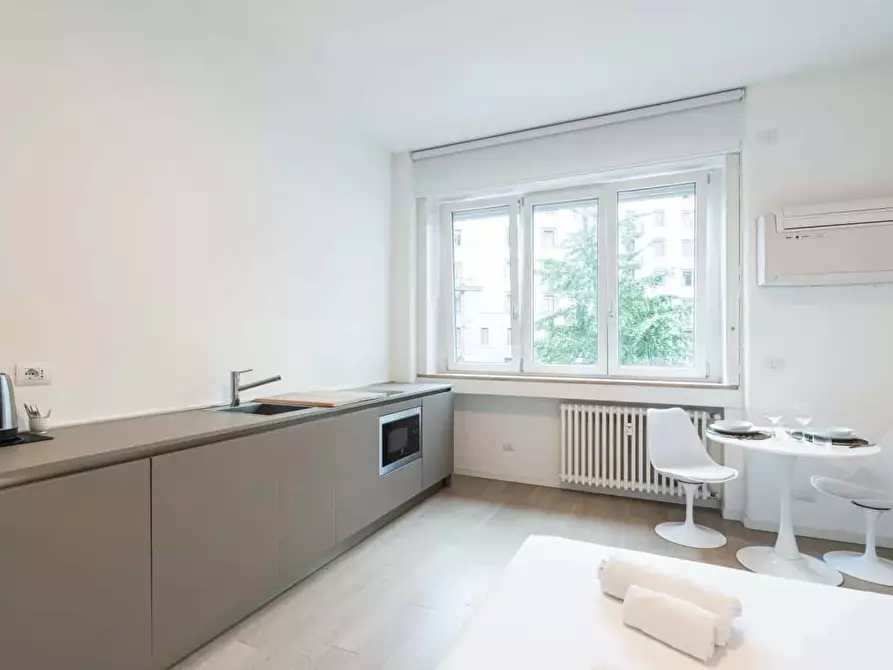 Immagine 12 di Appartamento in affitto  in Via Vincenzo Monti86 a Milano
