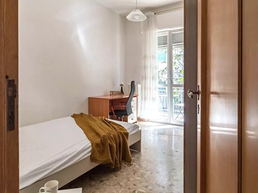 Immagine 2 di Camera in affitto  in Via Gioacchino da Fiore13 a Pescara