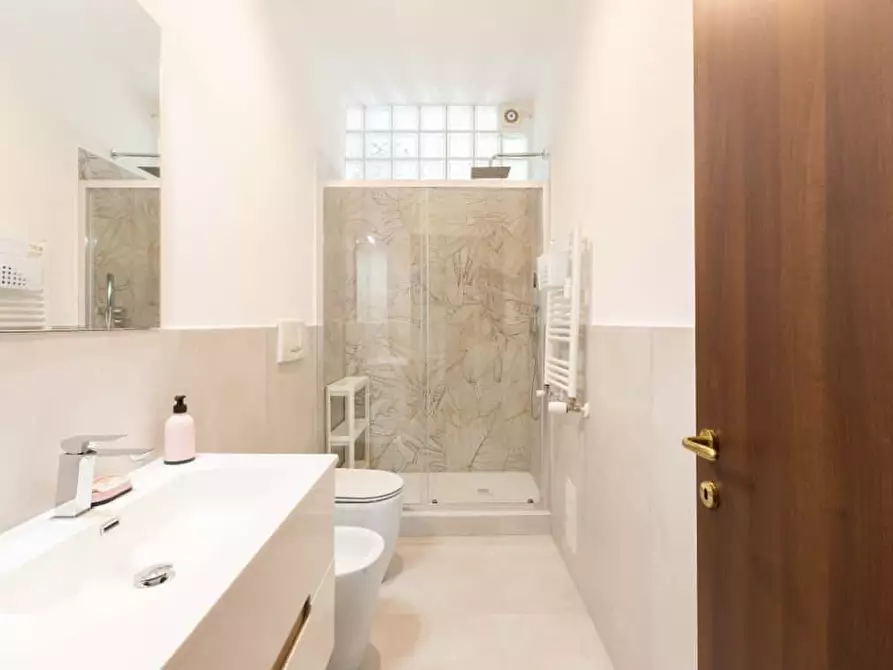 Immagine 16 di Appartamento in affitto  in Via Licia18 a Roma