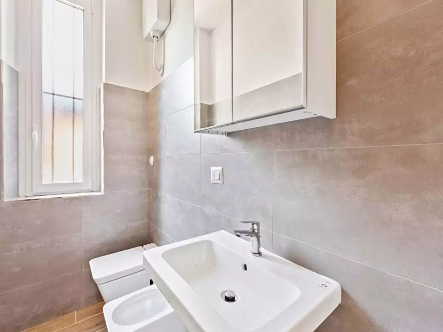 Immagine 17 di Camera in affitto  in Via Pantigliate6 a Milano