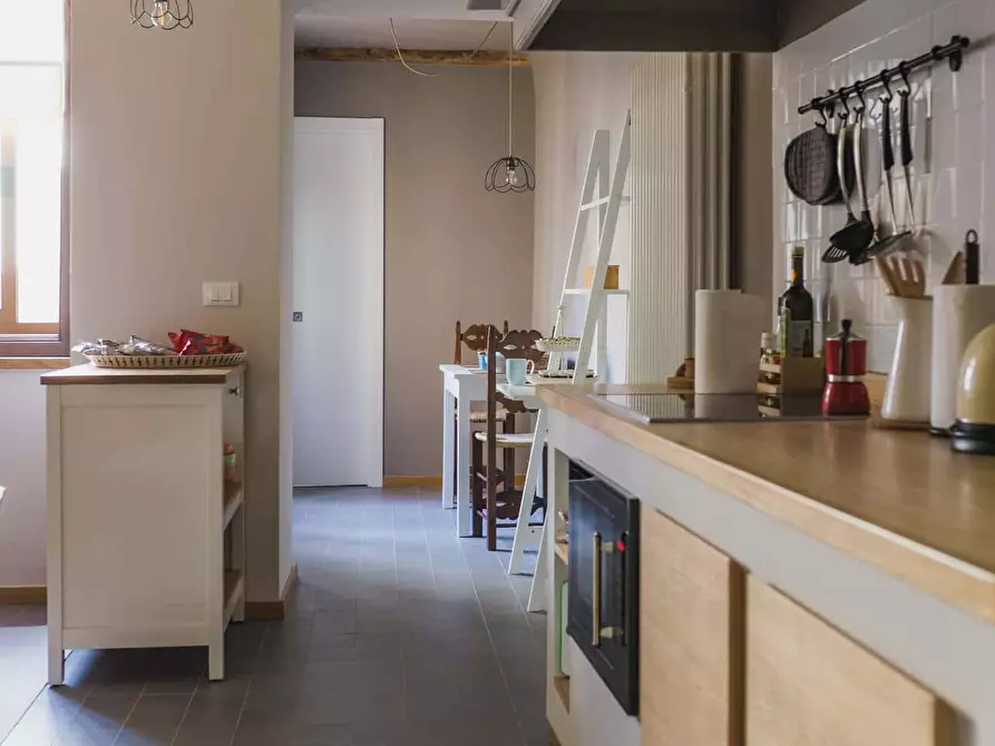 Immagine 36 di Appartamento in affitto  in Piazza Attilio Hortis7 a Trieste