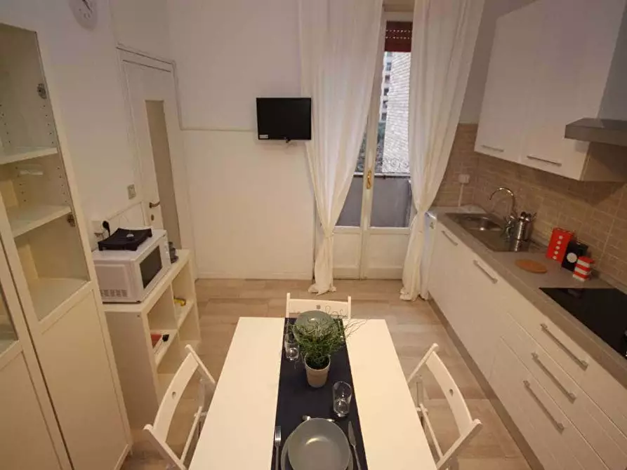 Immagine 33 di Camera in affitto  in Via Salvatore Barzilai15 a Milano