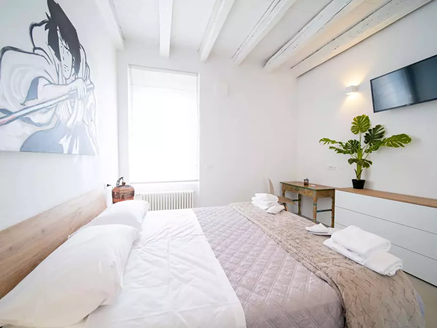 Immagine 3 di Camera in affitto  in Strada della Genovesa44 a Verona