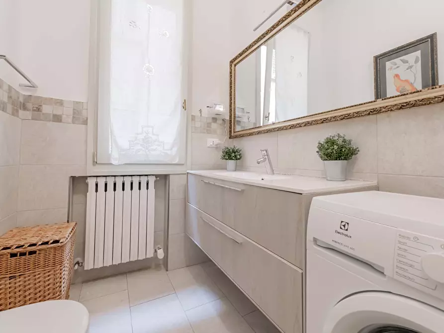 Immagine 12 di Appartamento in affitto  in Via Santo Stefano101 a Bologna