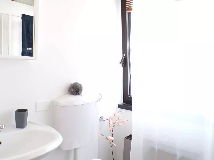 Immagine 10 di Camera in affitto  in Via Valentina Zambra11 a Trento