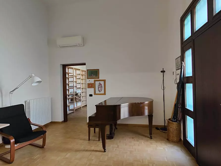 Immagine 1 di Appartamento in affitto  in Via Luigi Settembrini60 a Milano