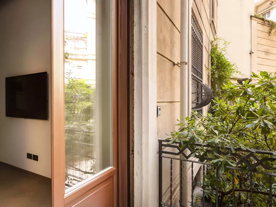 Immagine 16 di Appartamento in affitto  in Via Guido D'Arezzo8 a Milano