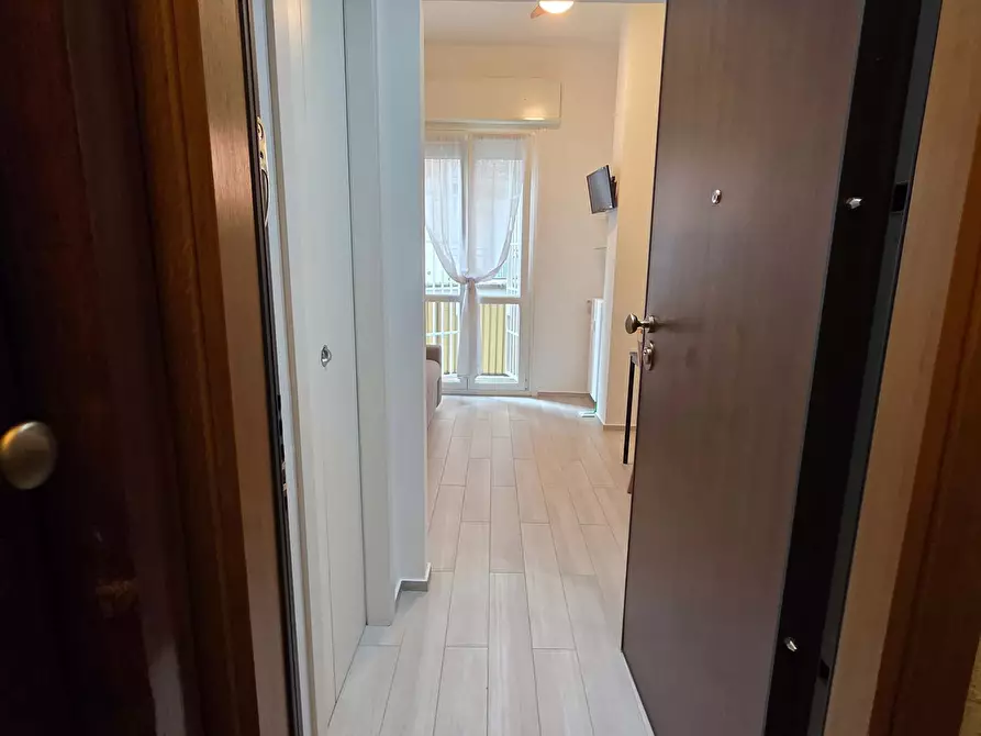Immagine 2 di Appartamento in affitto  in Via Tagiura18 a Milano