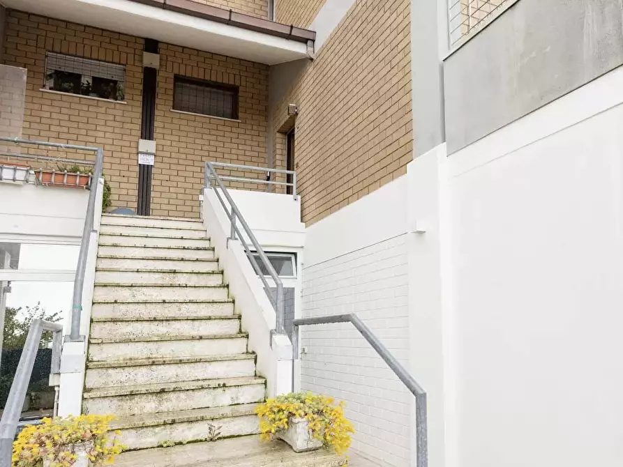 Immagine 37 di Appartamento in affitto  in Viale Casoli11 a Riccione