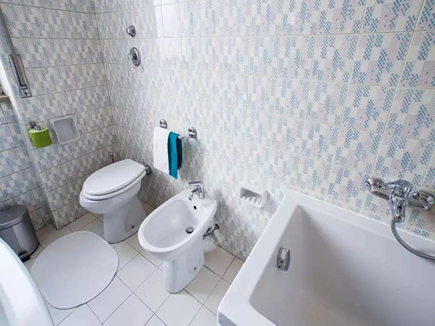 Immagine 32 di Camera in affitto  in Via Don Carlo Gnocchi3 a Milano