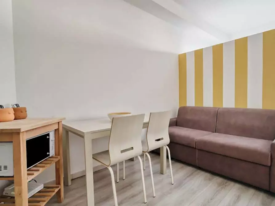 Immagine 13 di Camera in affitto  in Via Vigevano45 a Milano