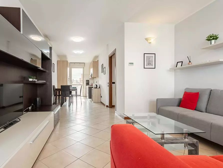 Immagine 17 di Appartamento in affitto  in Via del Futurismo8 a Milano