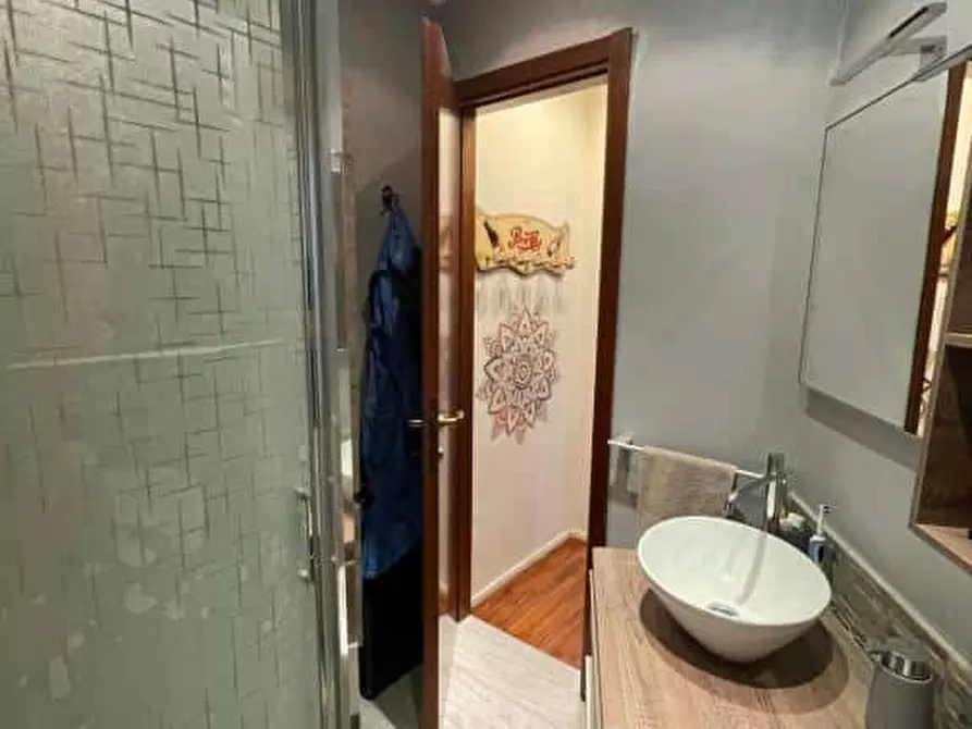 Immagine 9 di Appartamento in affitto  in Via Giulio Uberti5 a Milano