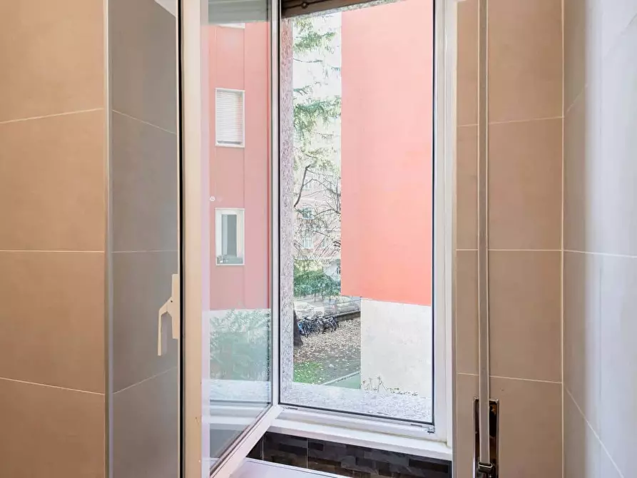 Immagine 23 di Appartamento in affitto  in Via Tavazzano10 a Milano