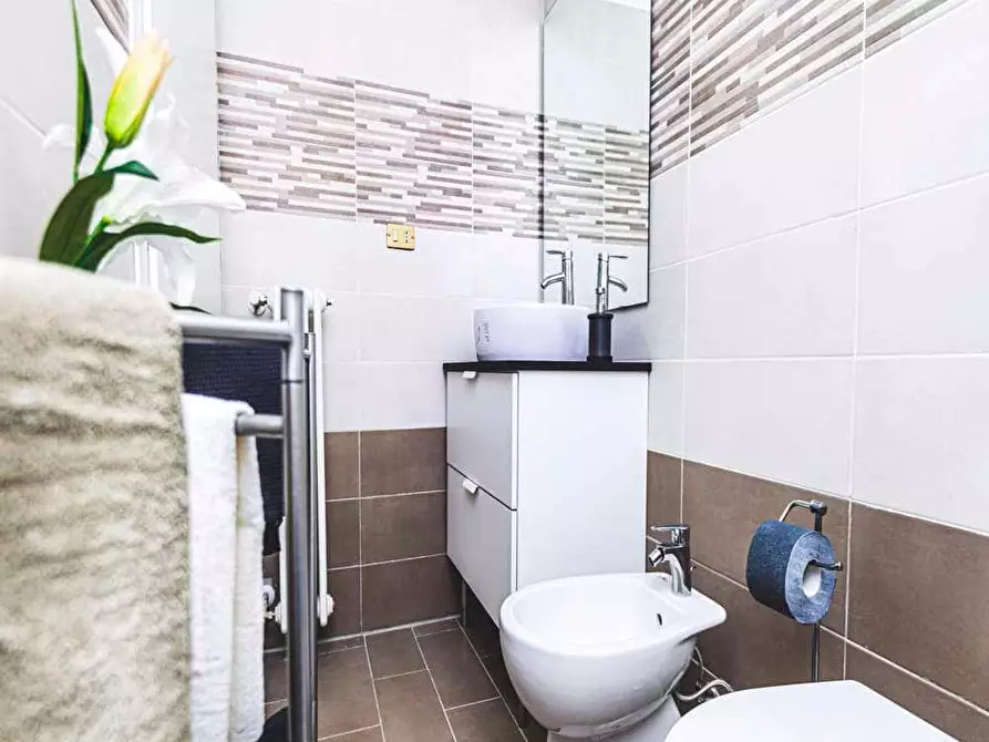 Immagine 18 di Camera in affitto  in Viale Nazario Sauro4 a Milano