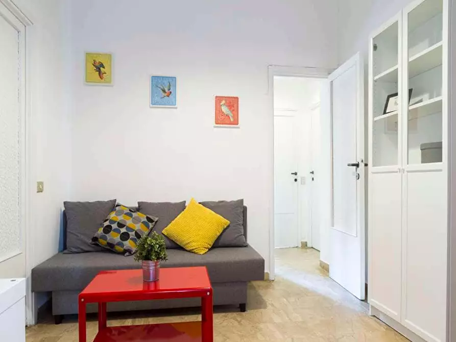 Immagine 14 di Camera in affitto  in Via Tarquinio Prisco3 a Milano