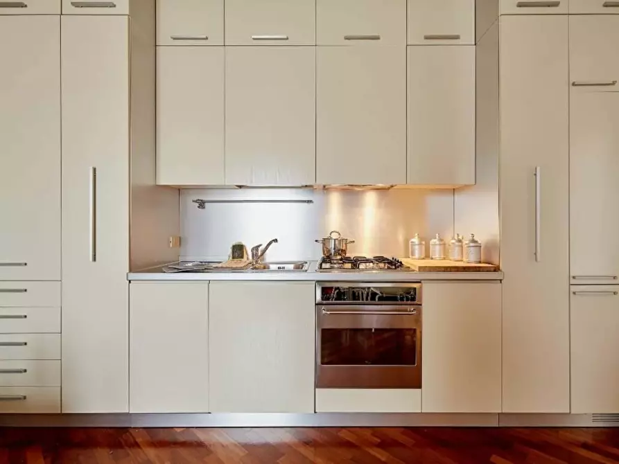 Immagine 12 di Appartamento in affitto  in Via Luigi Settembrini36 a Milano