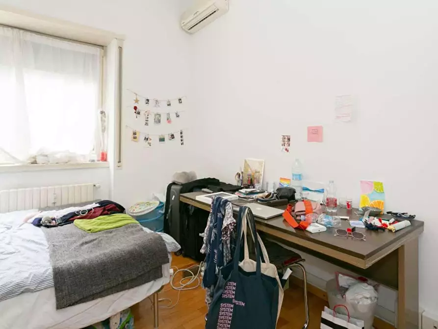 Immagine 28 di Camera in affitto  in Corso di Porta Romana a Milano