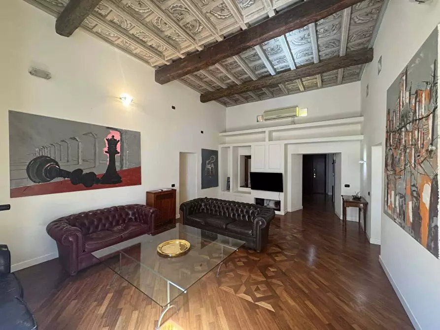 Immagine 4 di Appartamento in affitto  in Via dell'Umiltà46 a Roma