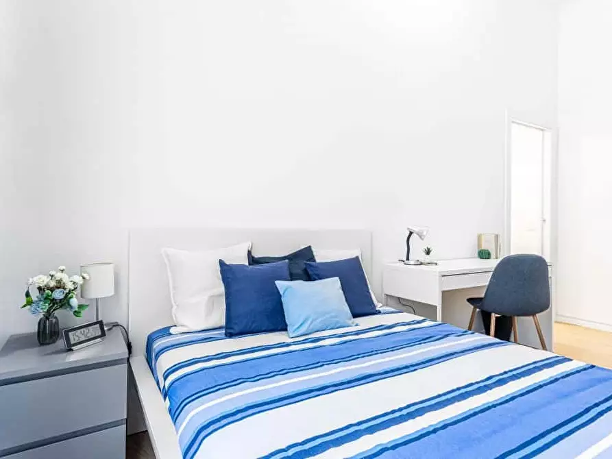 Immagine 4 di Camera in affitto  in Piazza Monte Titano1 a Milano