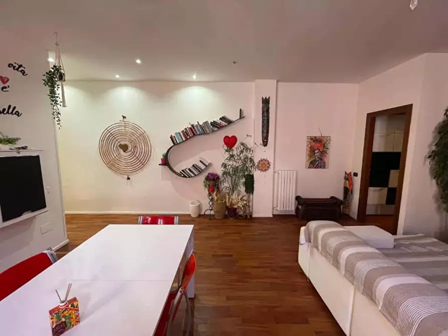 Immagine 4 di Appartamento in affitto  in Via Giulio Uberti5 a Milano