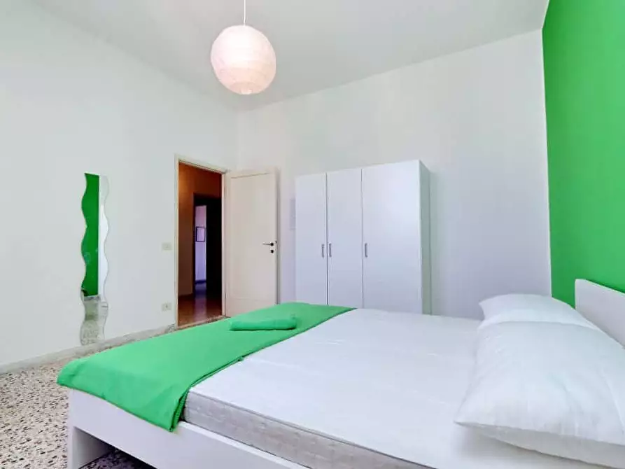 Immagine 5 di Camera in affitto  in Via Vincenzo Bellini56 a Firenze