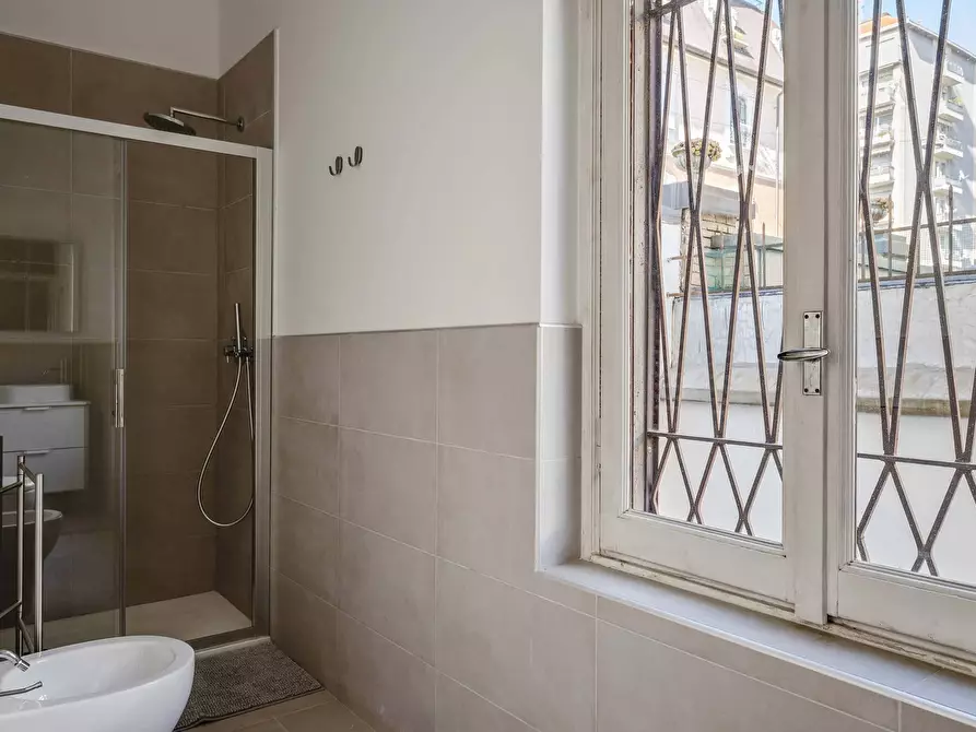 Immagine 15 di Camera in affitto  in Via Quarnero1 a Milano