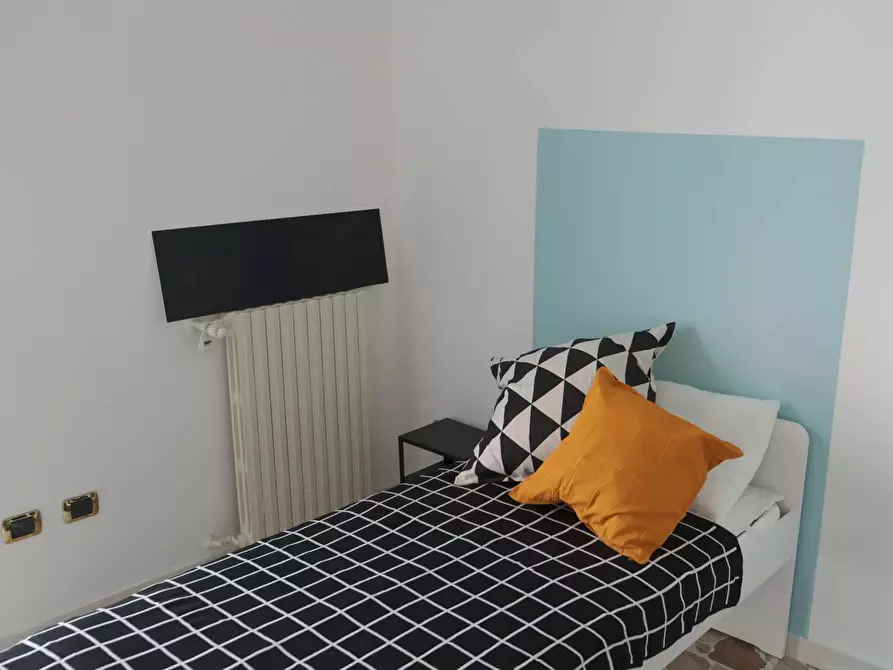 Immagine 6 di Camera in affitto  in Via Nizza29 a Sassari