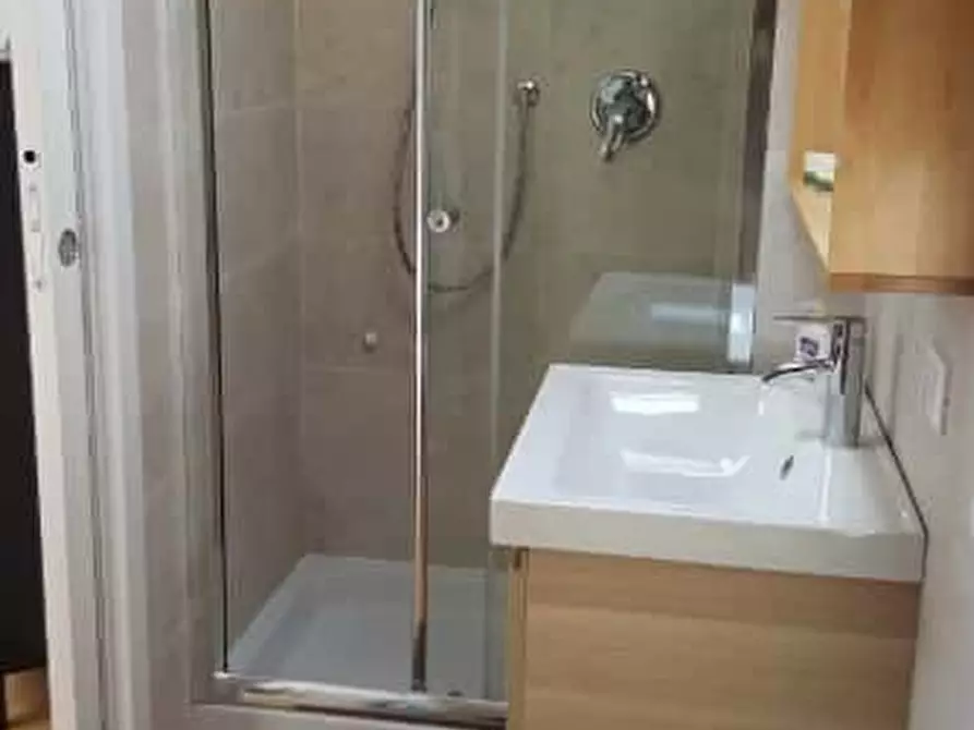 Immagine 9 di Appartamento in affitto  in Via Magenta30 a Como