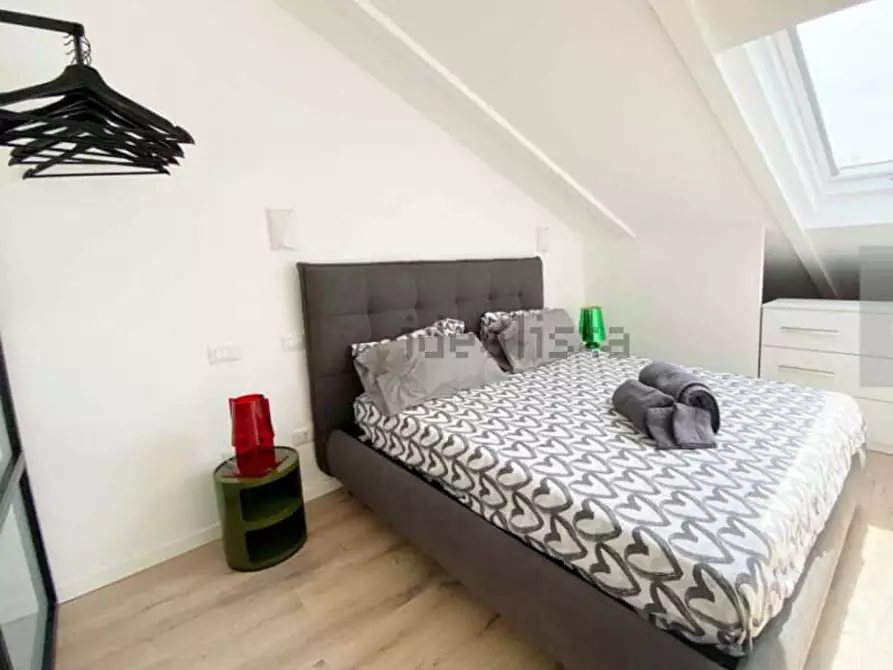 Immagine 1 di Appartamento in affitto  in Via Domodossola7 a Milano