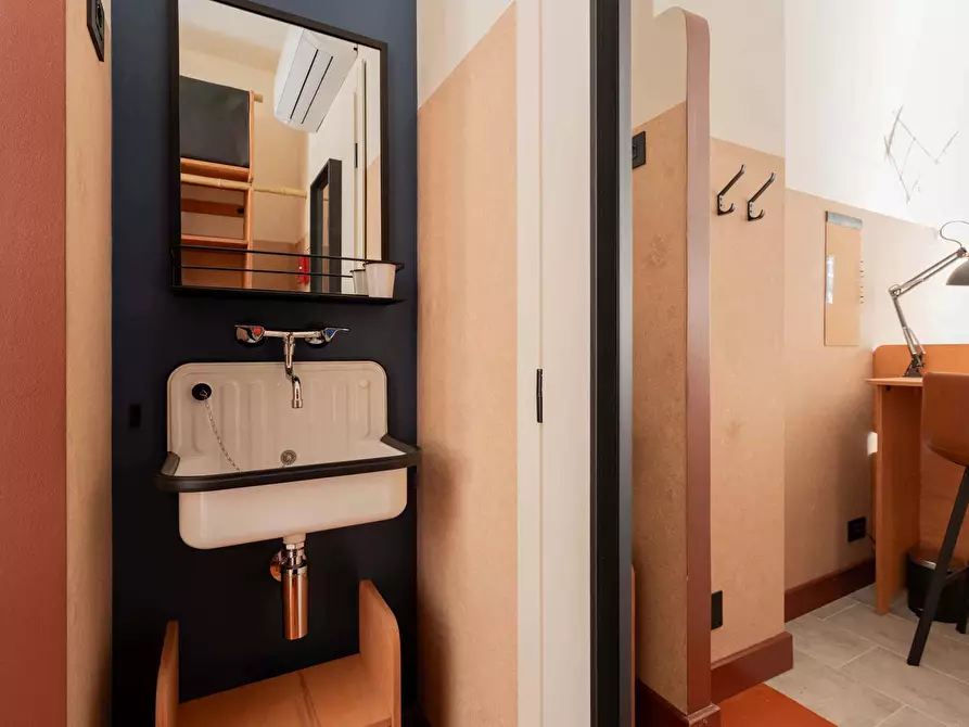 Immagine 5 di Camera in affitto  in Via Privata Tobruk6 a Milano