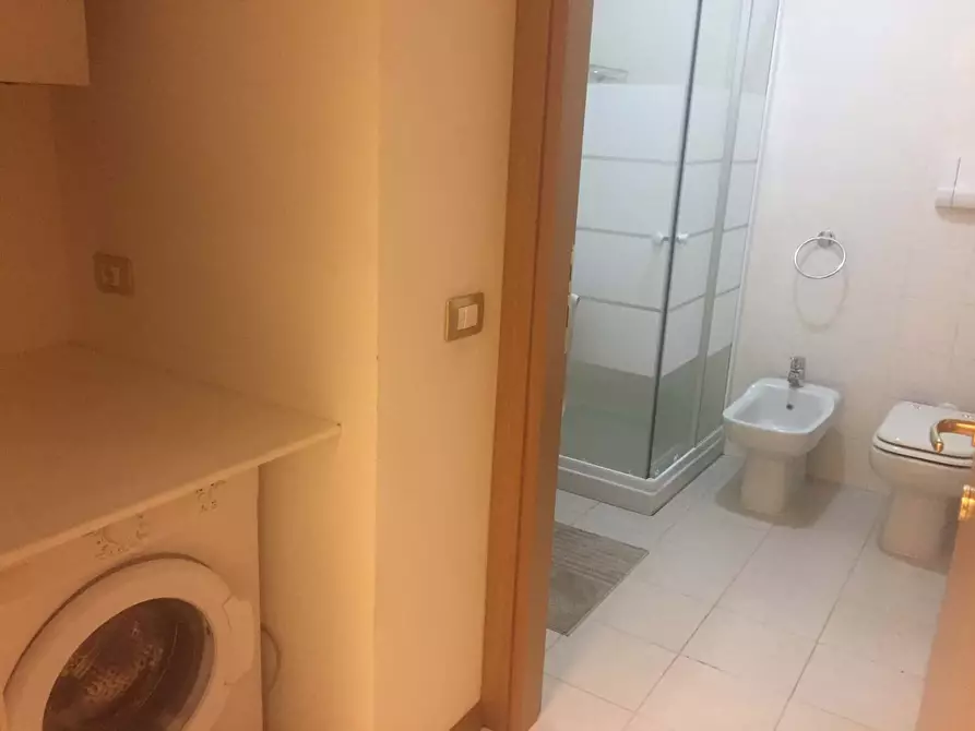 Immagine 21 di Appartamento in affitto  in Via Ca' di Cozzi14 a Verona